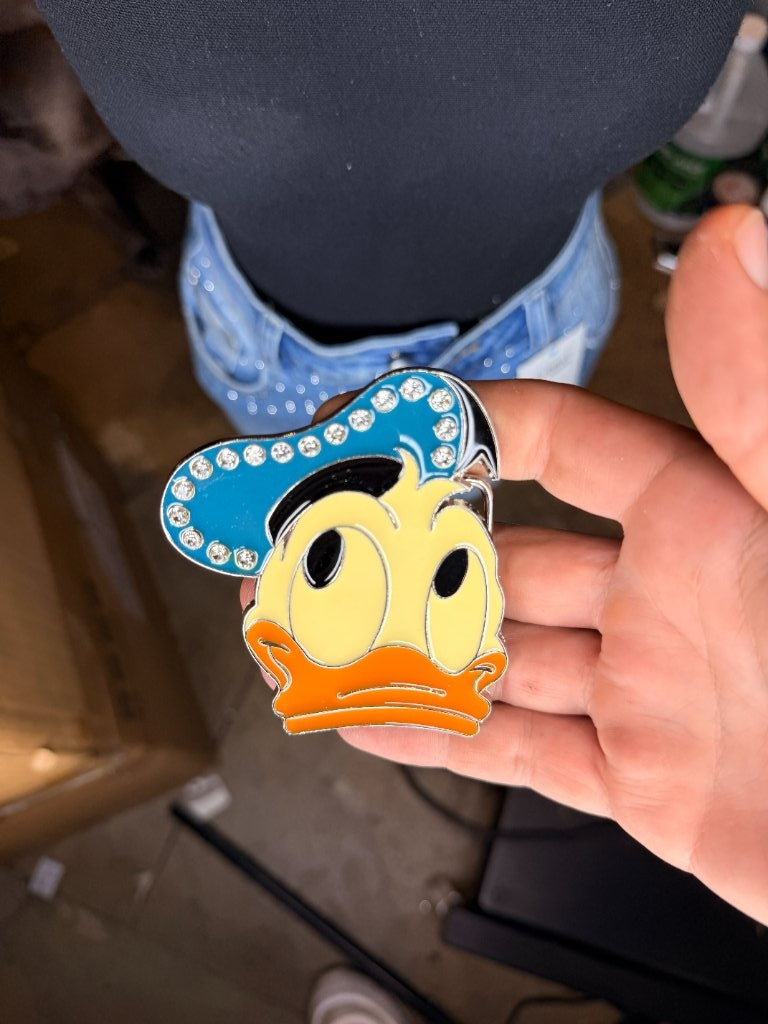 Vintage Donald Duck character belt buckle front figural metal detail